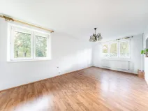 Prodej bytu 3+1, Lišov - Hůrky, 78 m2