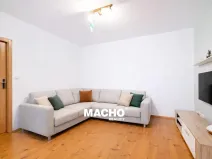 Pronájem bytu 3+kk, Líšnice, Varadov, 71 m2