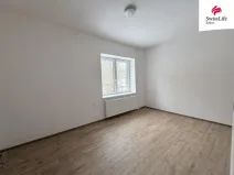 Pronájem bytu 1+kk, Úpice, Spojenců, 33 m2