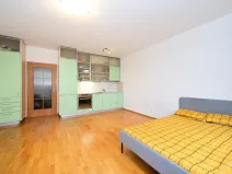 Pronájem bytu 1+kk, Praha - Holešovice, Osadní, 32 m2