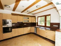 Prodej rodinného domu, Plesná, Sokolská, 500 m2