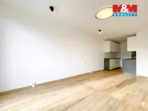 Pronájem bytu 2+kk, Praha - Kobylisy, Famfulíkova, 44 m2
