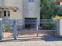 Pronájem garáže, Praha - Suchdol, K Horoměřicům, 30 m2