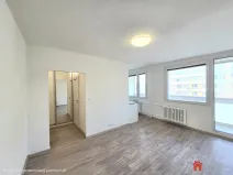 Prodej bytu 1+kk, Praha - Podolí, Kaplická, 28 m2