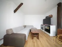 Prodej bytu 3+kk, Studená, nám. Sv. J. Nepomuckého, 117 m2