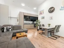 Prodej bytu 2+kk, Křížkový Újezdec, 46 m2