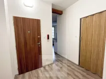 Pronájem bytu 1+1, Karlovy Vary, Koptova, 55 m2