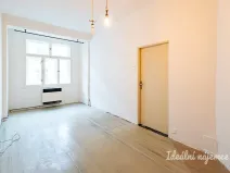 Pronájem bytu 2+1, Praha - Žižkov, Žerotínova, 72 m2