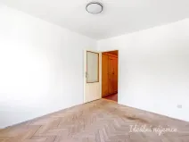 Pronájem bytu 2+1, Praha - Kobylisy, Čumpelíkova, 57 m2