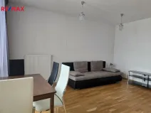 Pronájem bytu 2+kk, Karlovy Vary, Na Vyhlídce, 52 m2