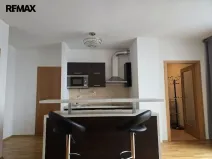 Pronájem bytu 2+kk, Karlovy Vary, Na Vyhlídce, 52 m2