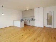 Pronájem bytu 3+kk, Praha, Závišova, 89 m2