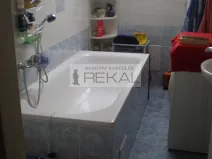 Pronájem bytu 1+kk, Praha - Smíchov, Kmochova, 32 m2