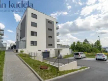 Pronájem garážového stání, Brno, Kumpoštova, 18 m2