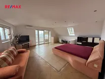 Pronájem bytu 3+kk, Vodochody, U Pošty, 153 m2