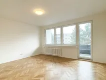 Pronájem bytu 1+1, Praha - Žižkov, U kněžské louky, 45 m2