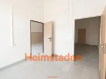 Pronájem obchodního prostoru, Karviná - Nové Město, nám. Budovatelů, 44 m2