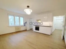 Pronájem bytu 2+kk, Praha, Vrbenského, 40 m2