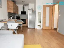 Pronájem bytu 2+kk, Praha, Toufarova, 53 m2