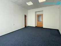Pronájem kanceláře, Mariánské Lázně, třída Vítězství, 23 m2