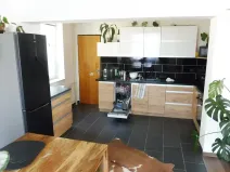 Prodej podílu rodinného domu, Neurazy, 270 m2