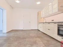 Pronájem bytu 4+1, Praha - Žižkov, Na Jarově, 63 m2