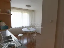 Pronájem bytu 3+1, Praha - Troja, Svídnická, 74 m2