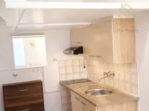 Pronájem bytu 1+kk, Praha - Střešovice, Nad hradním vodojemem, 15 m2