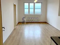 Pronájem bytu 2+kk, Praha, Freyova, 43 m2