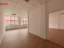 Pronájem kanceláře, Zlín, Vavrečkova, 77 m2