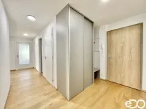 Pronájem bytu 3+kk, Praha, Hasilova, 76 m2