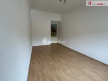 Pronájem atypického bytu, Praha - Velká Chuchle, Starochuchelská, 17 m2