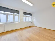 Pronájem kanceláře, Zlín, třída Tomáše Bati, 108 m2