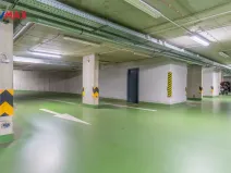 Pronájem garážového stání, Praha - Letňany, Miroslava Hajna, 15 m2