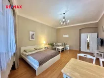 Pronájem bytu 1+1, Praha - Staré Město, Anežská, 39 m2