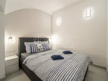 Pronájem bytu 2+kk, Praha - Karlín, Sokolovská, 39 m2