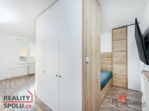 Pronájem bytu 1+kk, Praha - Záběhlice, Topolová, 31 m2