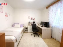 Prodej bytu 3+1, Ostrov, Luční, 78 m2