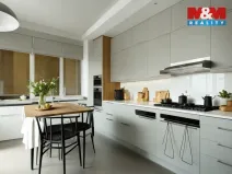 Prodej rodinného domu, Kravaře, Náměstí, 180 m2