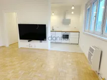 Pronájem bytu 2+kk, Praha, U staré plynárny, 43 m2