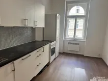 Pronájem bytu 2+kk, Praha - Vršovice, Charkovská, 39 m2