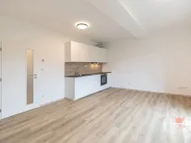 Pronájem bytu 1+kk, Praha - Uhříněves, Douchova, 32 m2