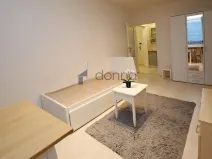 Pronájem bytu 1+kk, Praha, Křivenická, 22 m2