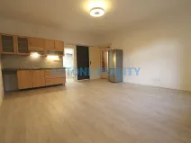 Pronájem bytu 1+kk, Praha - Nusle, Na Jezerce, 39 m2