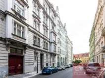 Pronájem garážového stání, Praha - Staré Město, Bílkova, 14 m2