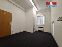 Pronájem obchodního prostoru, Chomutov, Št. kpt. Kouby, 36 m2