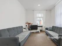 Prodej bytu 3+1, Hostinné, Dolní brána, 67 m2