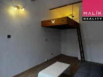 Prodej bytu 1+1, Karlovy Vary, Vítězná, 26 m2