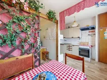 Prodej bytu 3+1, Maletín, 56 m2