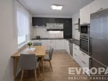 Prodej bytu 3+1, Nehvizdy, Gabčíkova, 68 m2